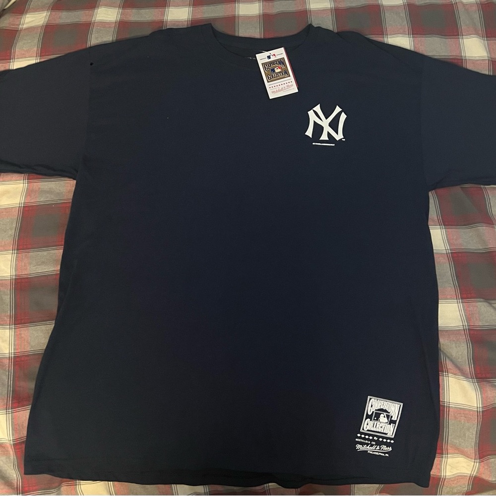 Mitchell & Ness Authentic Cooperstown Collection Yankees T shirt. With tags. - Picture 2 of 6